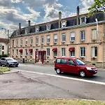 Отель De Champagne 2*