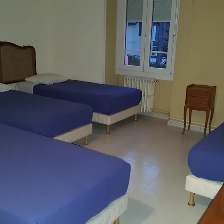 Ξενοδοχείο De Champagne 2*