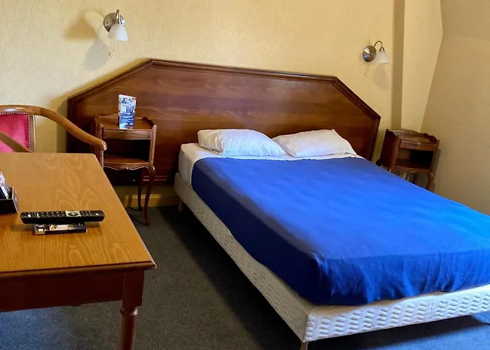 فندق De Champagne 2*