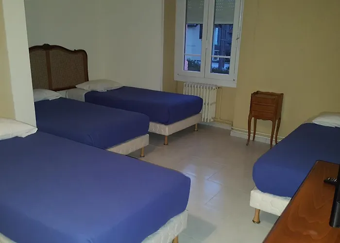 Hotel De Champagne 2*